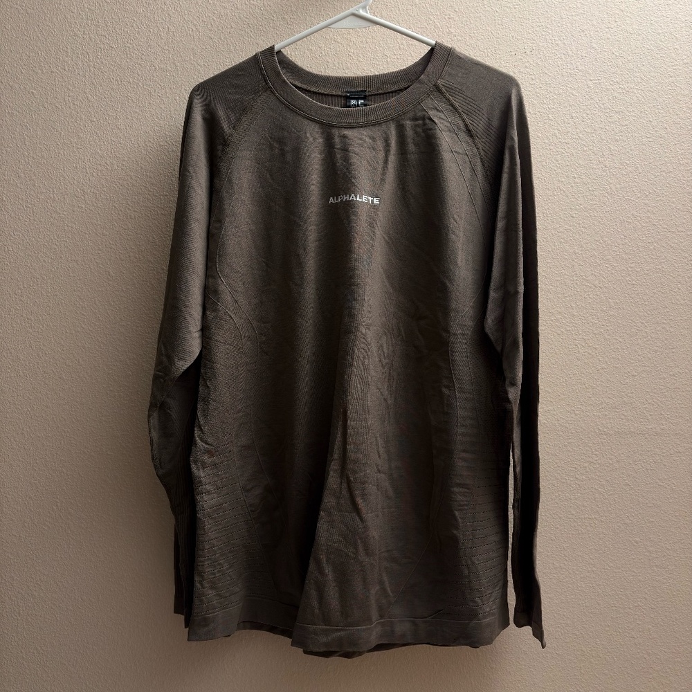 Alphalete Long Sleeve Performance Tee